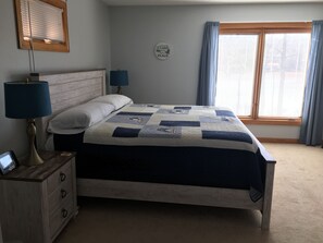 3 bedrooms, travel cot, free WiFi, bed sheets