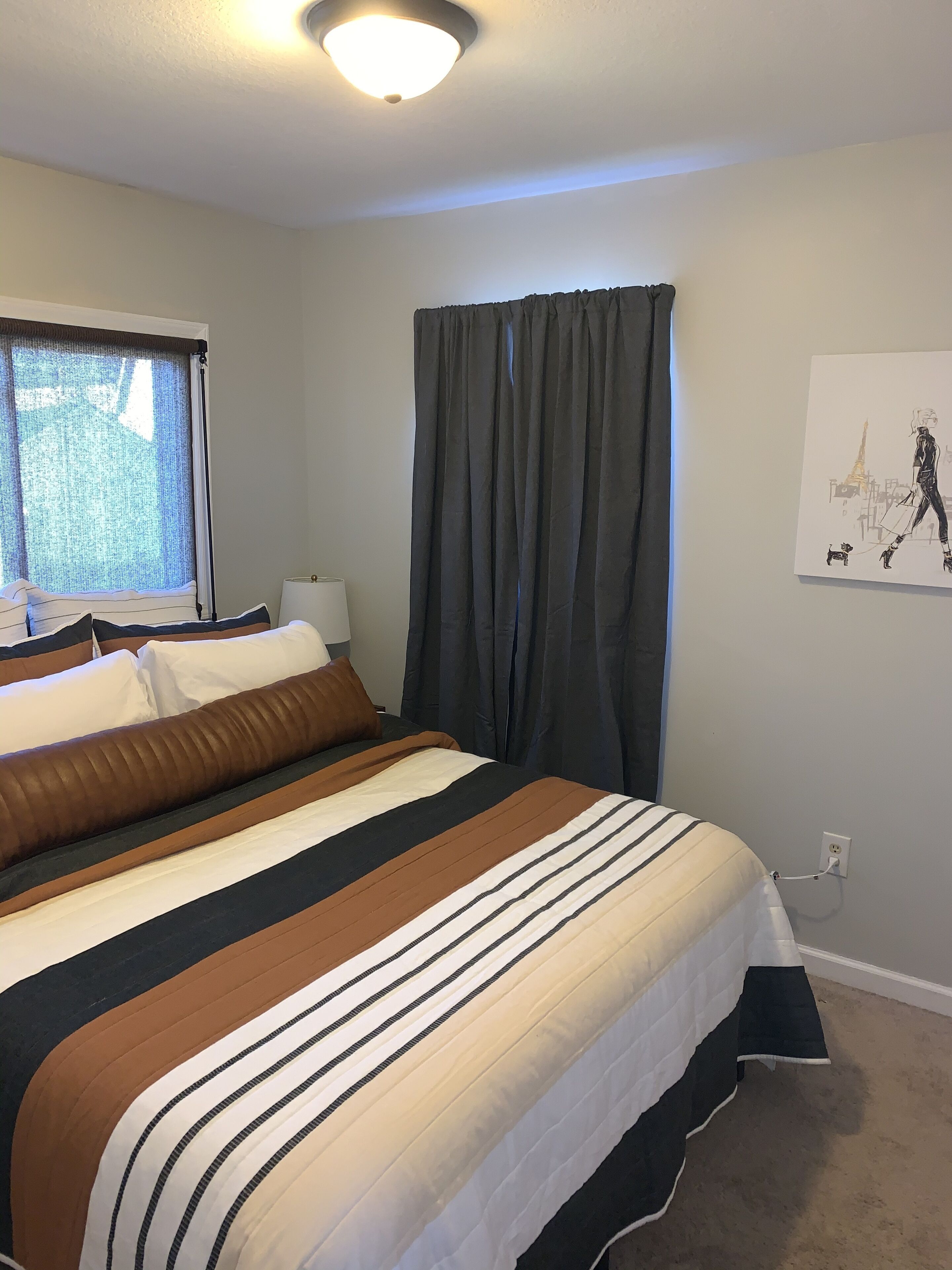 2 habitaciones, tabla de planchar con plancha, cuna de viaje y wifi 