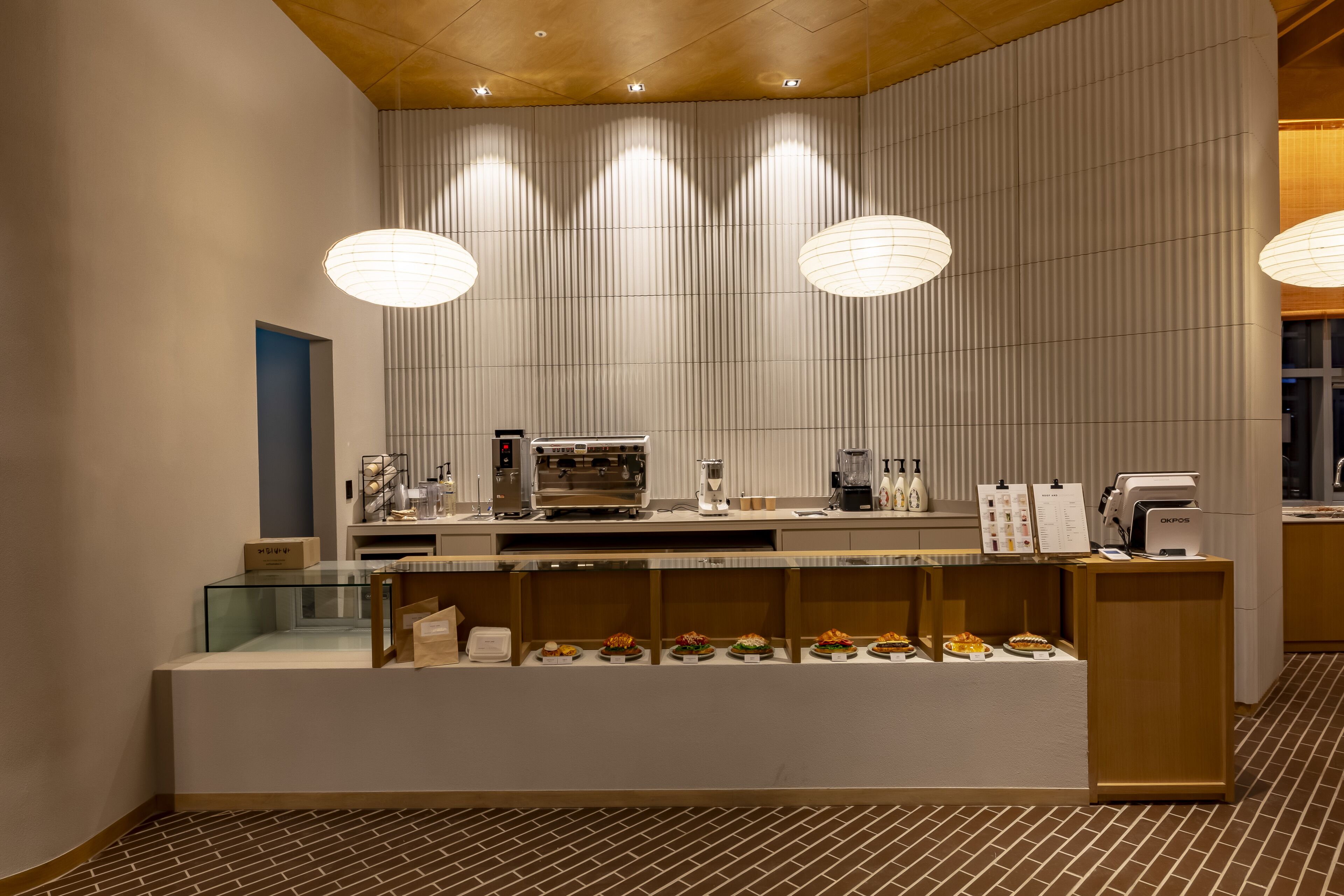 daily buffet breakfast (krw 10000 per person)