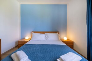 2 bedrooms, iron/ironing board, free WiFi - Darina - near to lake and center of Lazise (Lazise)