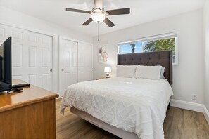 3 chambres, fer et planche à repasser, Wi-Fi gratuit, draps fournis