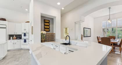 Resort Style Pool Home- Troon - Updated