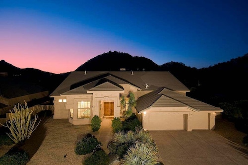 Resort Style Pool Home- Troon - Updated