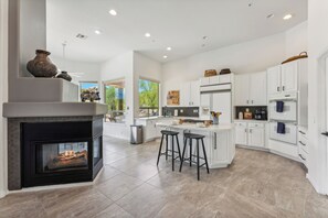 Fridge, microwave, oven, stovetop - Resort Style Pool Home- Troon - Updated (Scottsdale)