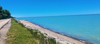 BeachBum House: Bikes, Firepit & Paddleboards
