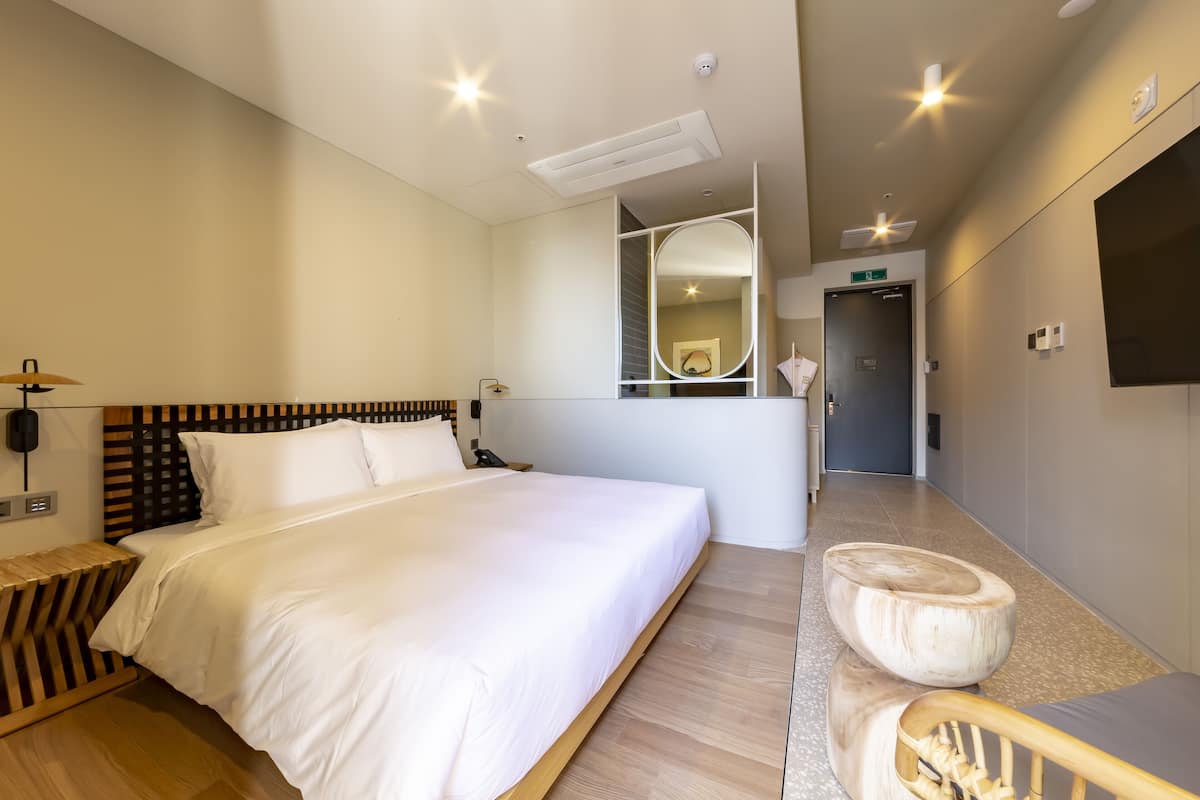Deluxe Double Room (Free Swimming Pool) | 1 bedroom, desk, soundproofing, free WiFi