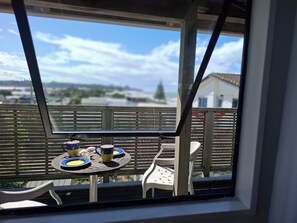 Interior - Pukehina Beach Studio with Balcony and Majestic views (Te Puke)