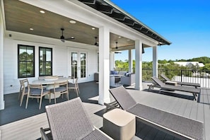 Outdoor dining - 169 Lakeview Drive (Santa Rosa Beach)