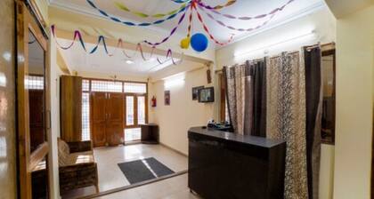 Goroomgo You and Me Mallital Nainital