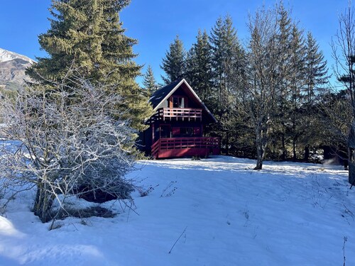 Atypical chalet, 2 bedrooms, garden and barbecue 