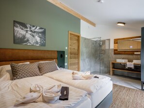 4 bedrooms, internet