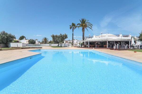 Pool - Vacation Home Casa 012 with Wi-Fi, Balcony, Garden & Pool (Vilamoura)