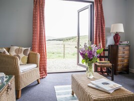 Cottage | Living room