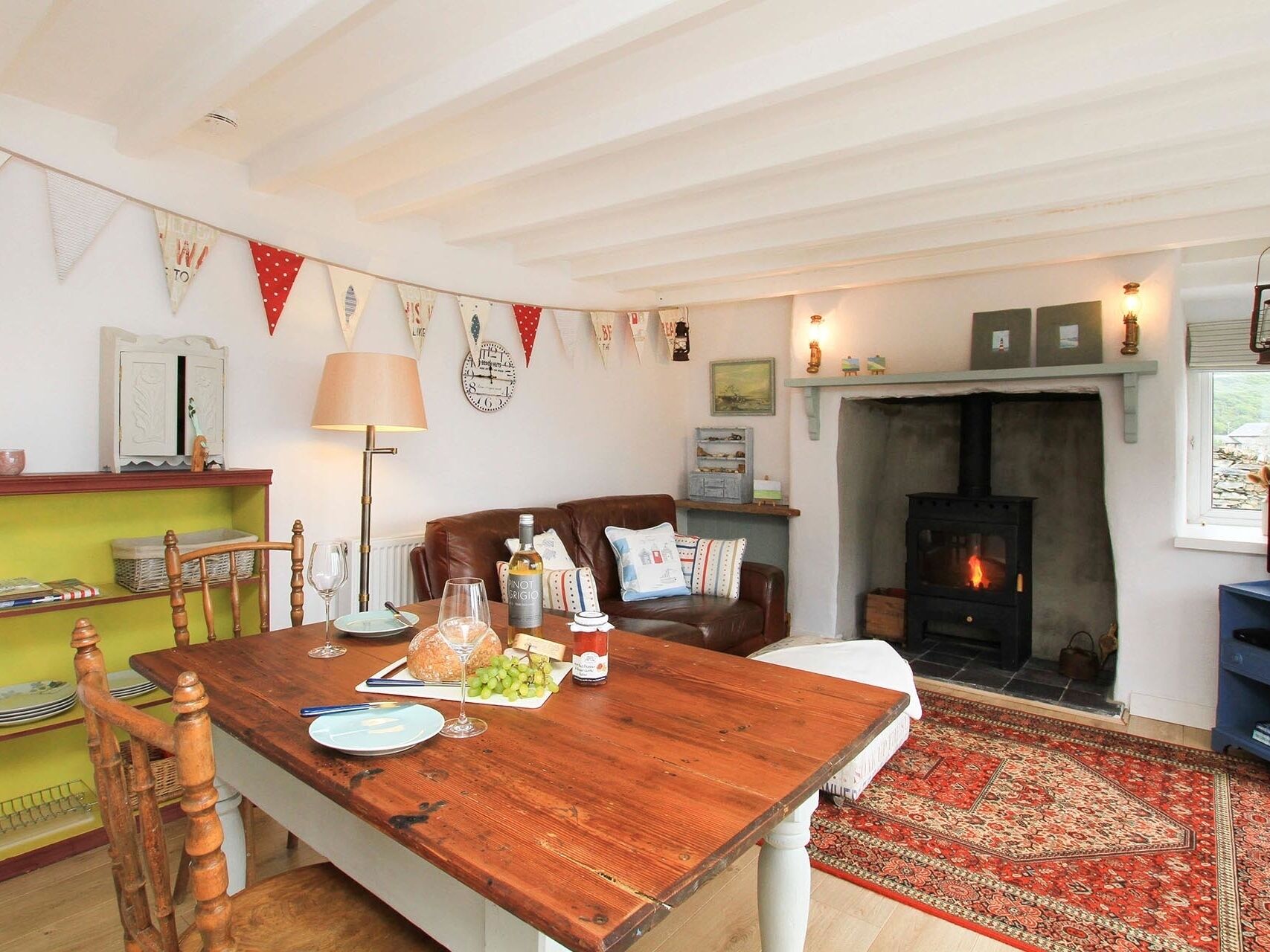 Cottage | Living room | DVD player