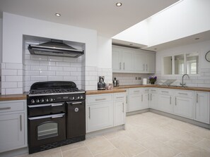 Cottage | Interior - Stabl Bach (Holyhead)