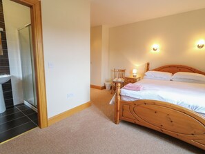 7 bedrooms, individually decorated, individually furnished, free WiFi - Redford View (Culdaff)