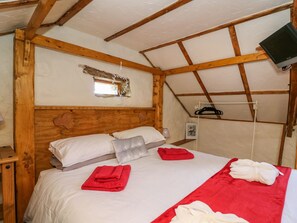 1 bedroom, individually decorated, individually furnished, free WiFi - The Mill (Llandysul)