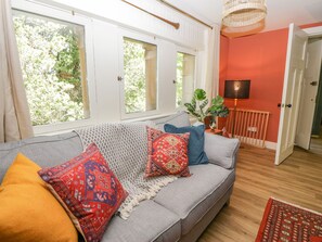 Cottage | Living room - The Coach House - Holmwood (Glasgow)