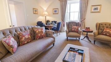 Cottage | Khu phòng khách