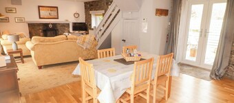 Stable Cottage, Narberth