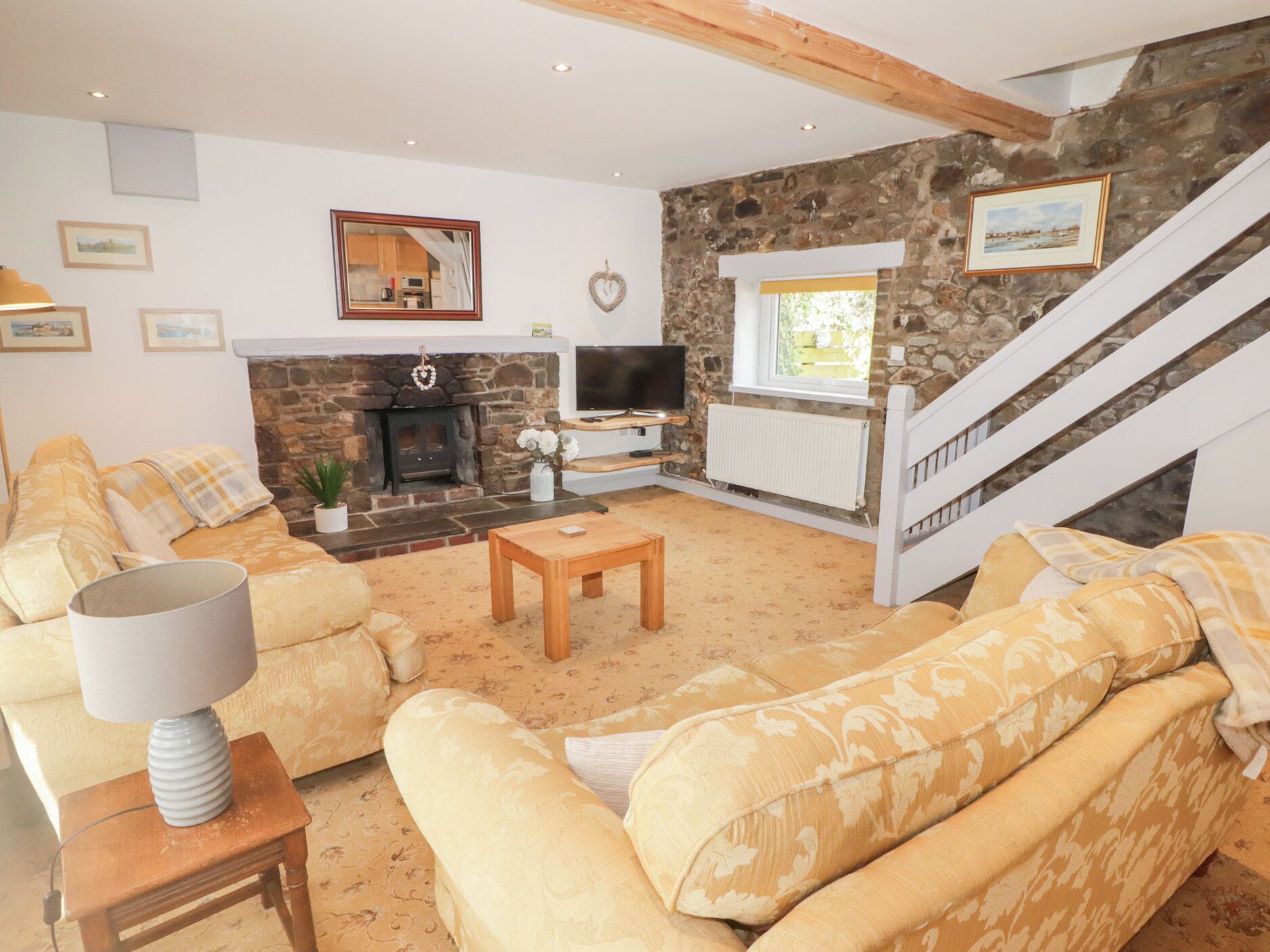Cottage | Living area
