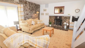 Cottage | Living area