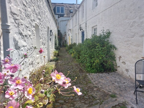 Blue Door - Kirkcudbright - Kirkcudbright
