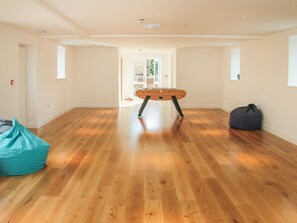 Cottage | Interior