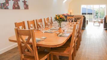 Cottage | Interior