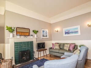 Cottage | Living area - Ferry Cottage - Balmacara (Kyle)