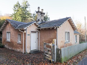 Cottage | Exterior - Cormack Lodge - Brodie Castle (Forres)