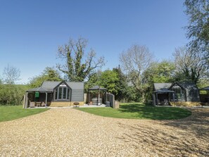 Cottage | Property grounds