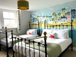Cottage | 6 bedrooms, individually decorated, individually furnished, free WiFi - Seasides (Weymouth)