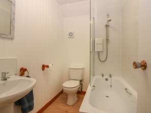 Cottage | Badkamer | Een douche