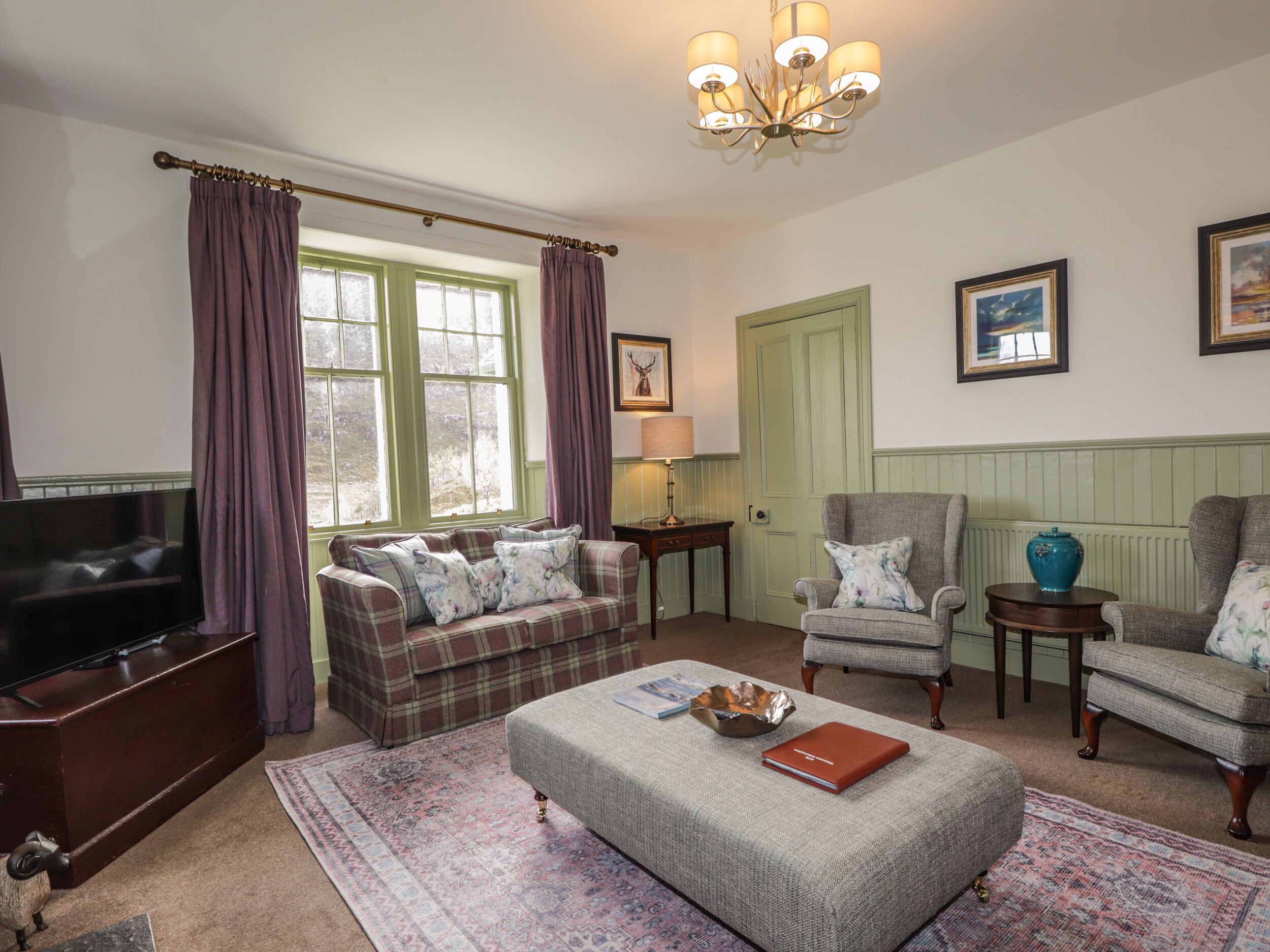 Cottage | Living area