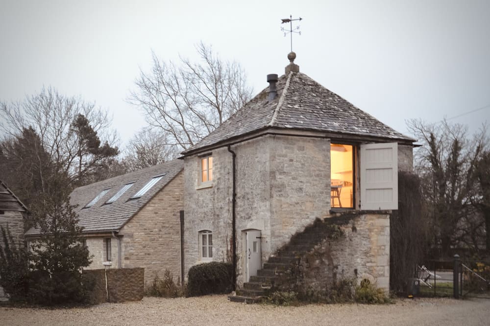 High Cogges Farm Holiday Cottages The Granary - Bayworth