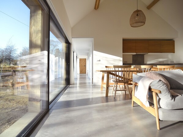 Cottage | Living room - High Cogges Farm Holiday Cottages The Cart Shed (Witney)