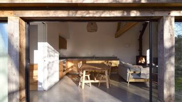 Cottage | Outdoor dining