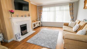 Cottage | Interior
