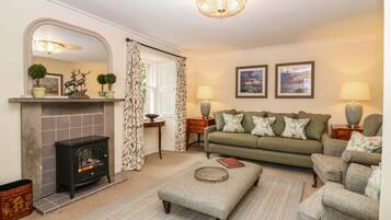 Cottage | Living area