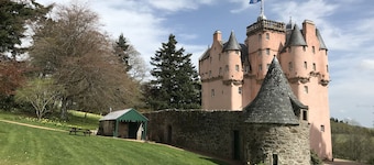 Steading Cottage - Craigievar Castle