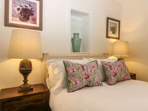 Cottage | Interior - Steading Cottage - Craigievar Castle (Alford)