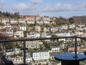 Cottage | Property grounds - Windwhistle (Dartmouth)