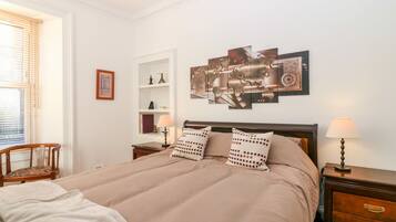 Cottage | 4 bedrooms, individually decorated, individually furnished, free WiFi