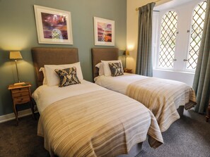 Cottage | 2 bedrooms, individually decorated, individually furnished, free WiFi - East Lodge - Crathes Castle (Banchory)