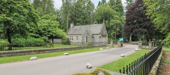 東別墅 - 克拉西斯城堡