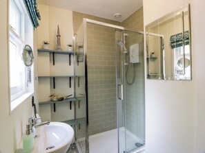 Cottage | Bathroom | Shower - East Lodge - Crathes Castle (Banchory)
