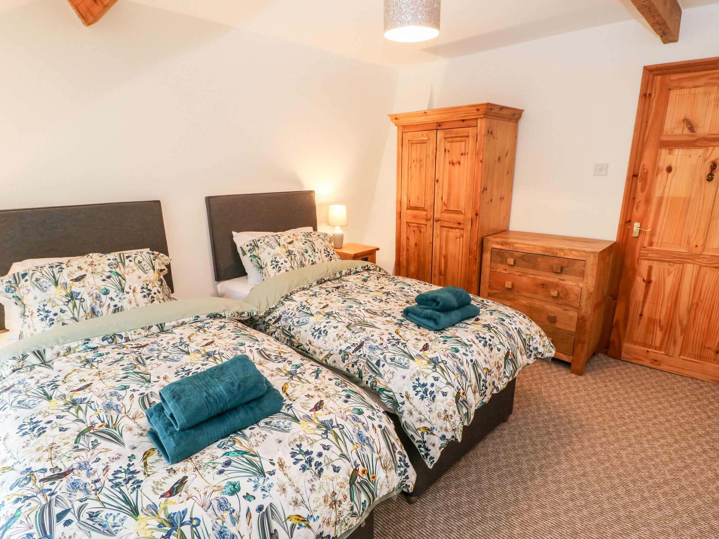 코티지 | 3 개의 침실, 각각 다른 스타일의 인테리어, 각각 다르게 가구 비치, 무료 WiFi