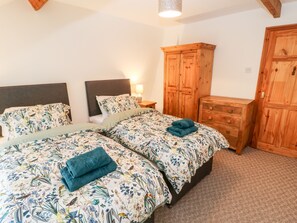 Cottage | 3 bedrooms, individually decorated, individually furnished, free WiFi - Bolt's View (Bishop Auckland)