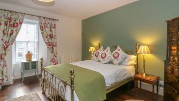 Cottage | 1 bedroom, individually decorated, individually furnished, free WiFi